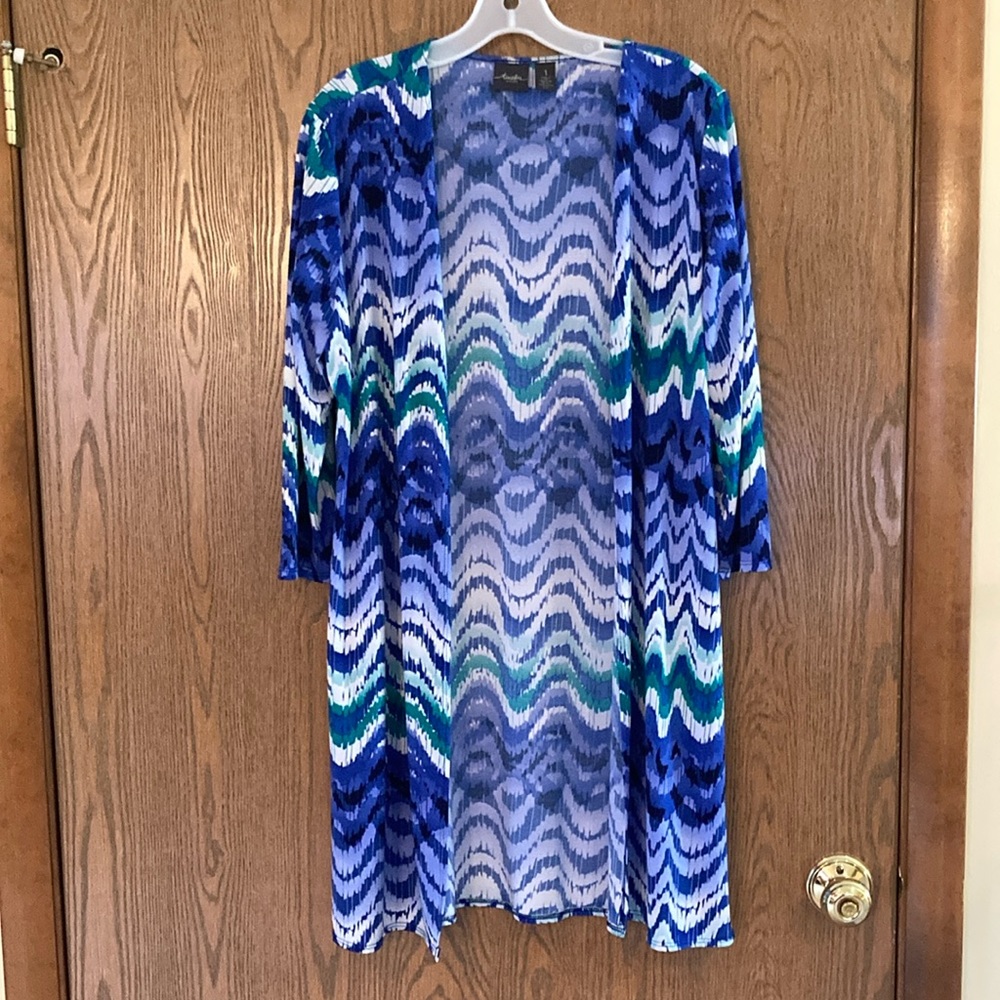 Beautiful Chico’s lightweight Jacket (blue, green & white)